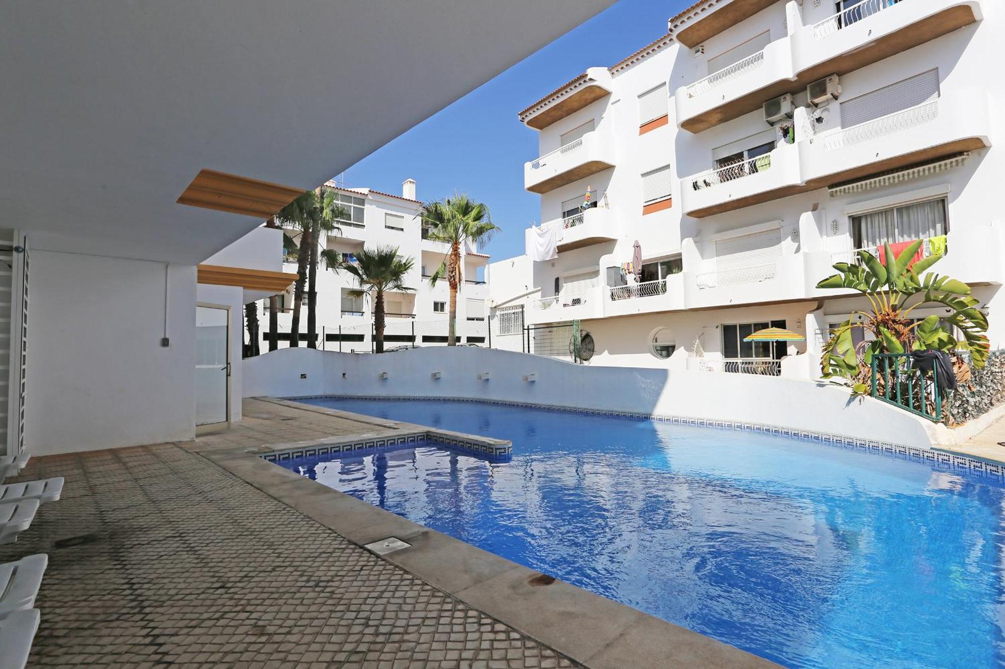 A32 - Lancemar Flat In Apartment