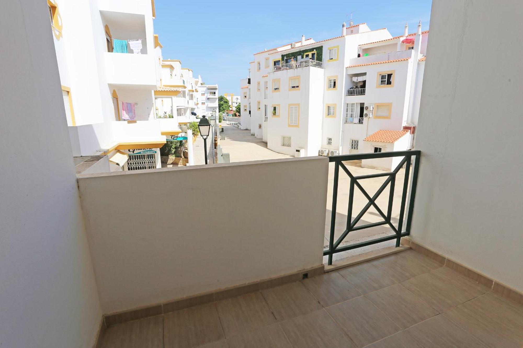 A32 - Lancemar Flat In